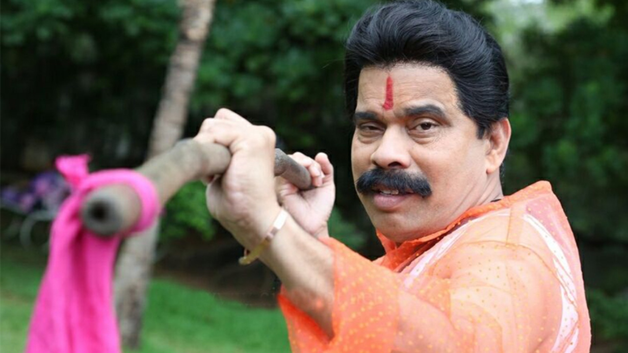 Tamil actor 'Powerstar' held by Delhi Police over Rs 5 cr loan fraud