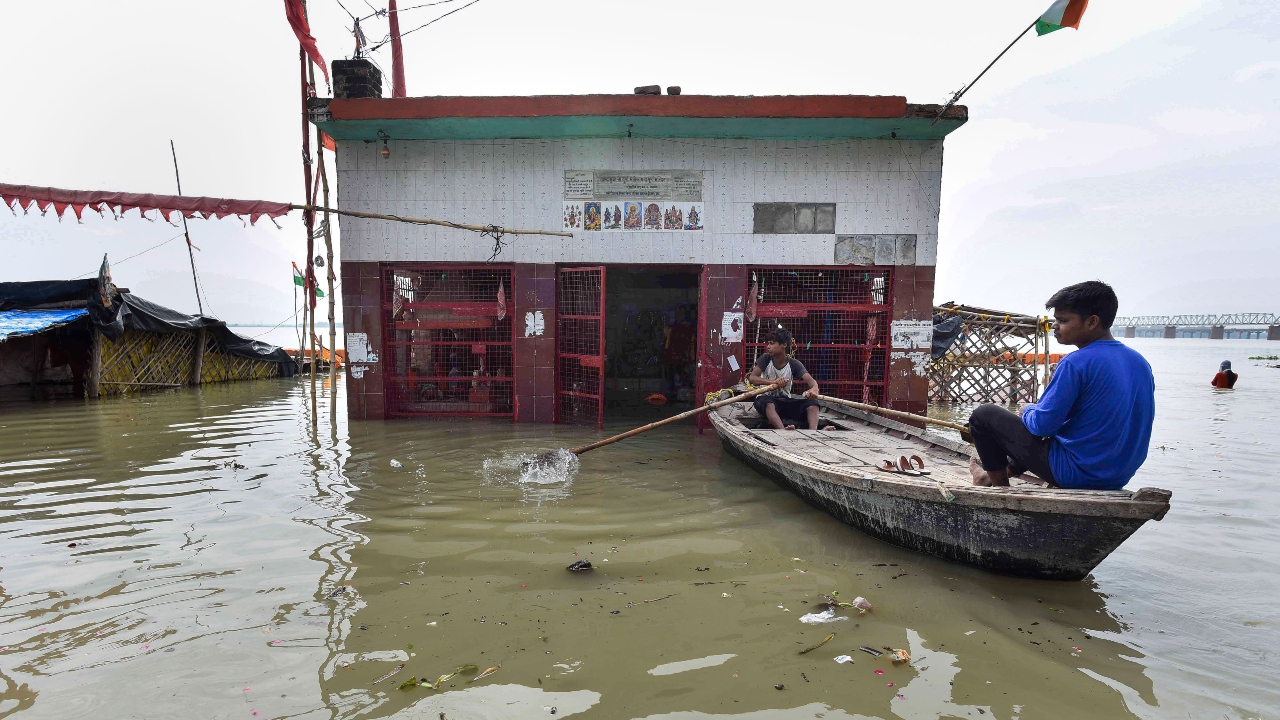 A submerged temple in the Daraganj area in Prayagraj. Credit: PTI Photo