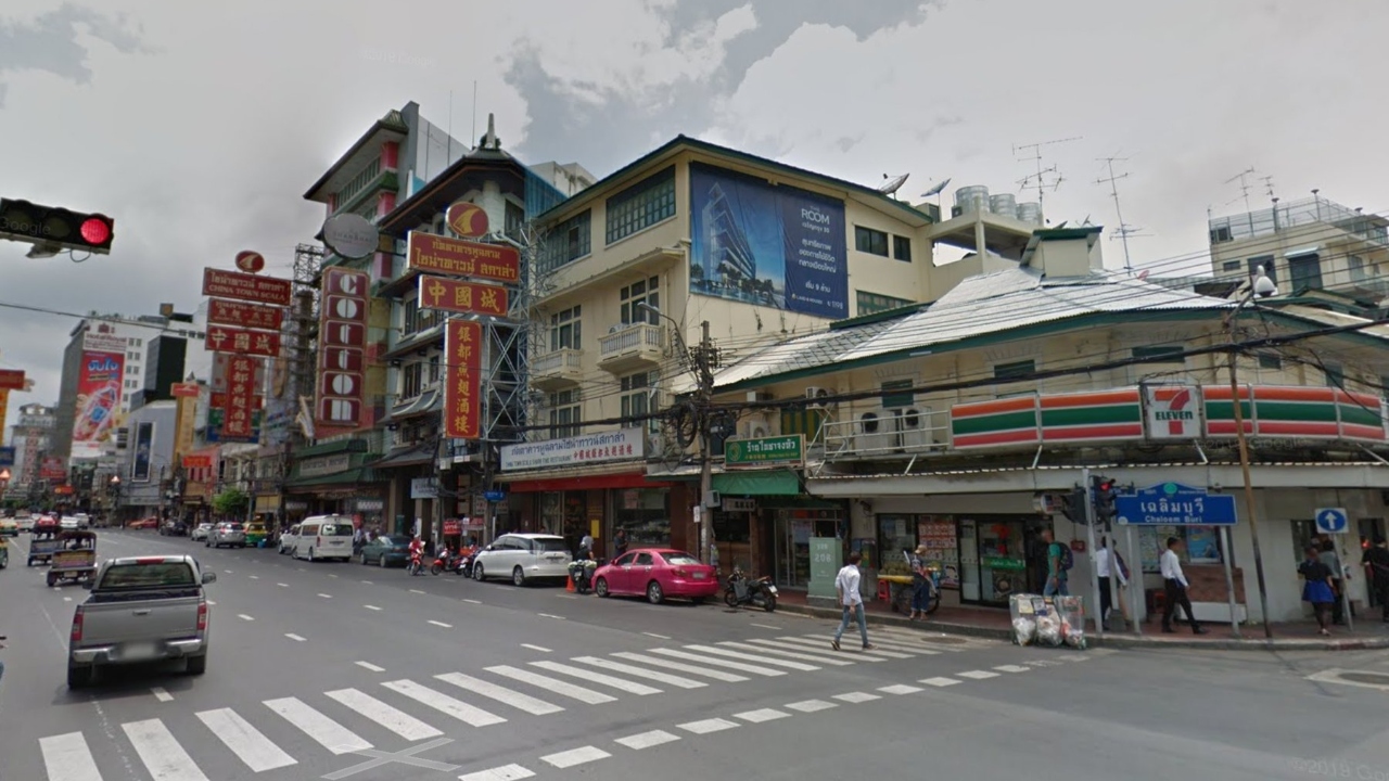 Rank: 08 | Yaowarat Road, Bangkok. Credit: Twitter/BkkGreg