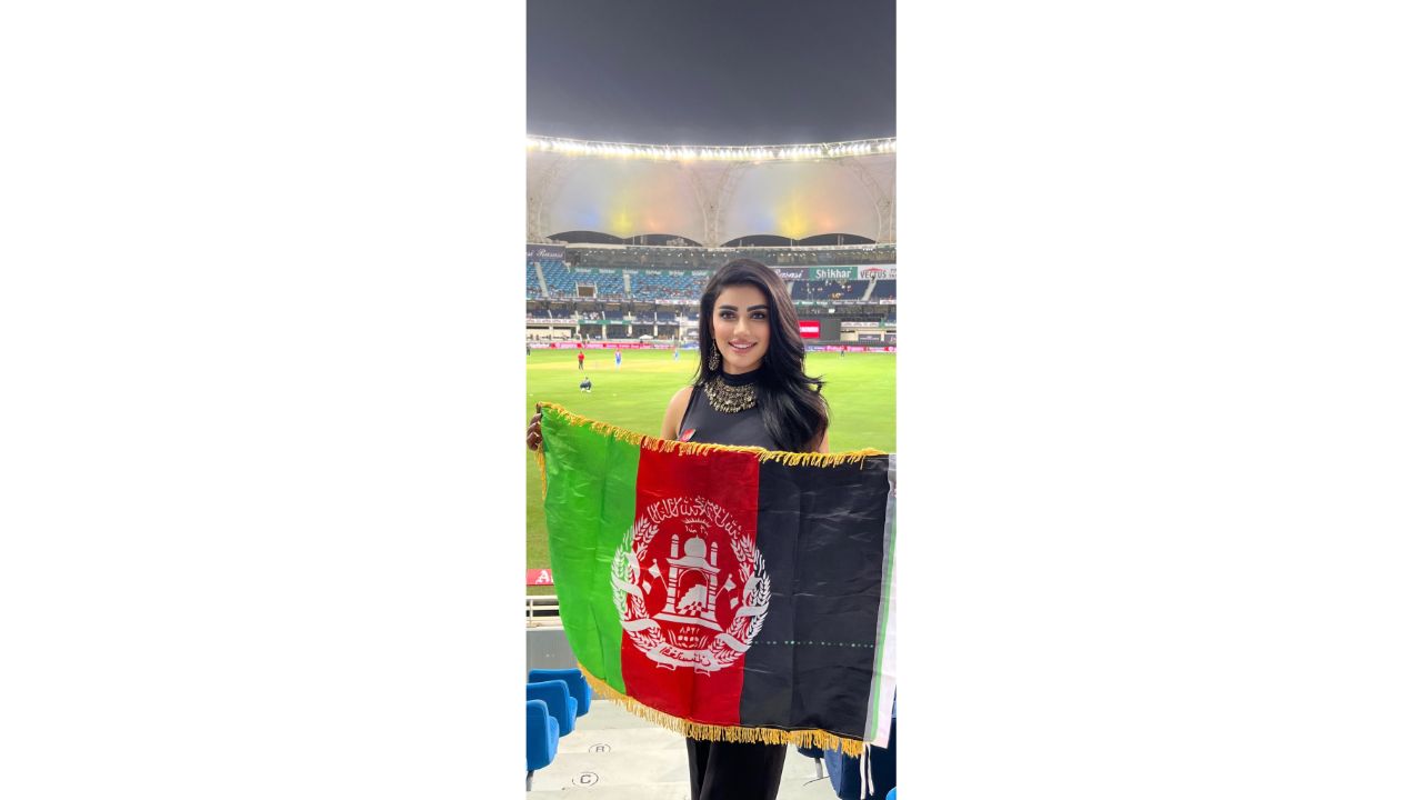 An ardent fan of Afghanistan, Wazhma Ayoubi, is the latest online sensation that everyone is talking about. Credit: Twitter/WazhmaAyoubi