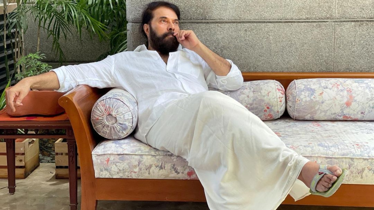 'Mathilukal': Mammootty portrayed the role of writer-cum-activist 'Vaikom Muhammad Basheer' in director Adoor Gopalakrishnan's critically-acclaimed drama 'Mathilukal' (1989), which is regarded as one of the classics of Malayalam cinema. Credit: Instagram/@mammootty