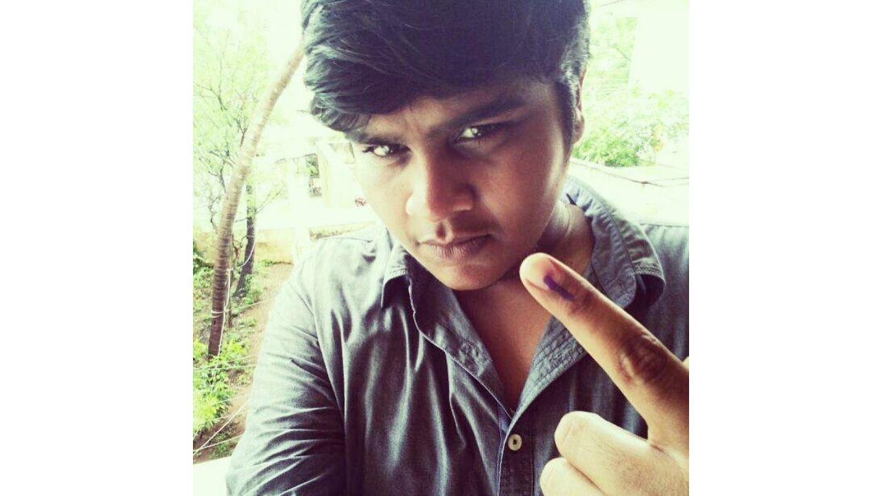 Filmmaker Karthik Subbaraj studied mechatronics engineering from Thiagarajar College of Engineering in Chennai. Credit: Instagram/ksubbaraj