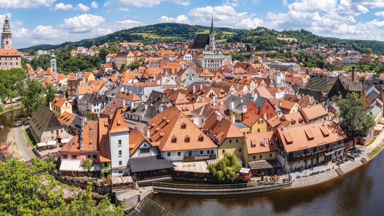 The Czech Republic rounded off the top ten list of countries to grow old in, according to the Global Retirement Index 2022. Credit: Felix Mittermeier/Pexels
