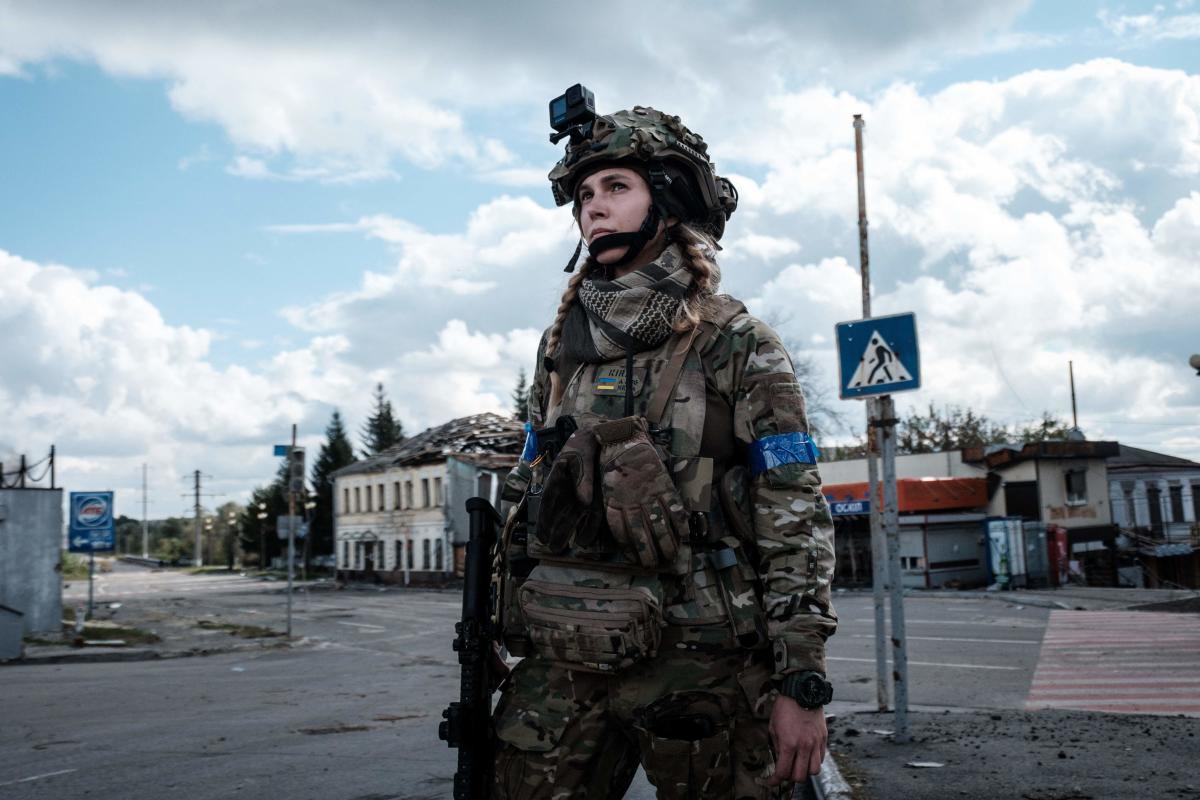 In the northeastern town of Kupiansk, which was recaptured by Ukrainian forces, clashes continued with the Russian army entrenched on the eastern side of the Oskil River. Credit: AFP Photo