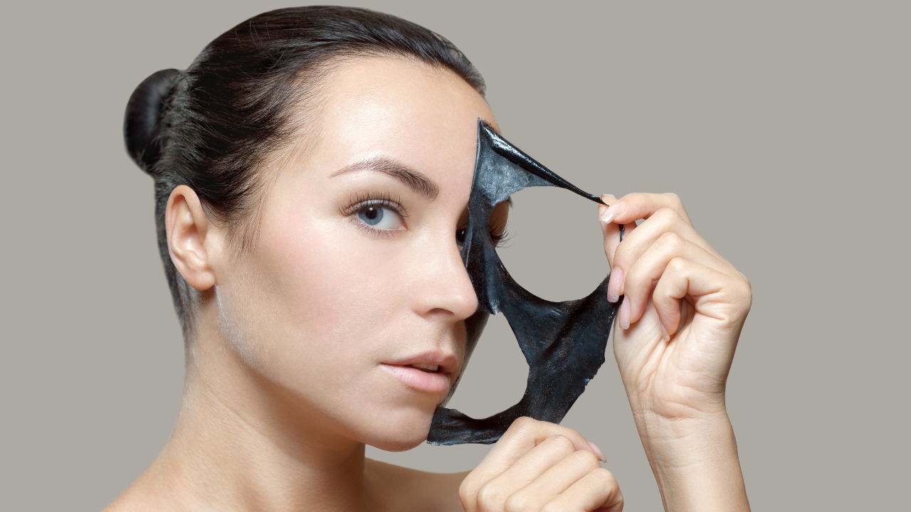 Roboderma – If you have been bothered by ageing skin and the issues caused by it, face therapies like Roboderma are ideal for you. Exclusively available at Clinic Dermatech, it is a no-touch facial treatment that delivers 7 effective technologies for anti-ageing and skin tightening along with deep hydration. You just need to spare 60 minutes out of your schedule to take advantage of this therapy and enjoy flawless skin with robotic precision. Credit: Getty Images