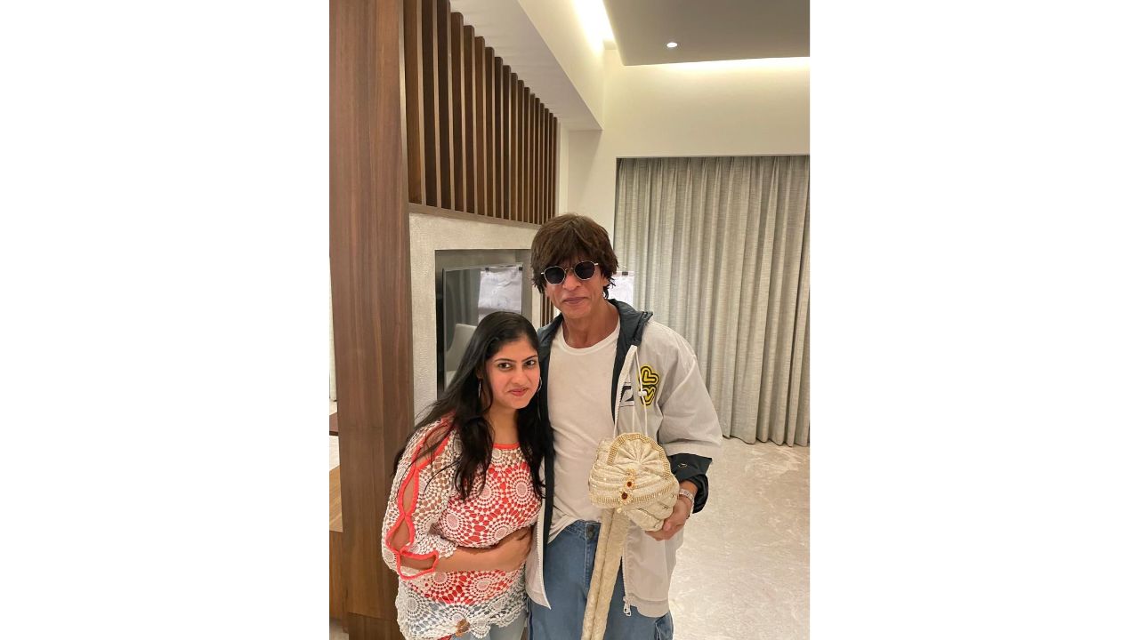 SRKChennaiFC owner Sudhir Kothari organised the program. He had approached SRK’s managers Pooja Dadlani and Karuna Badwal after knowing that Shah Rukh Khan is in Chennai for 'Jawan' shooting. Credit: Special Arrangement