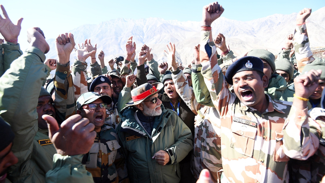 In 2021, Modi celebrated Diwali in the Nowshera border town of J&K's Jammu division. Credit: Twitter/@narendramodi