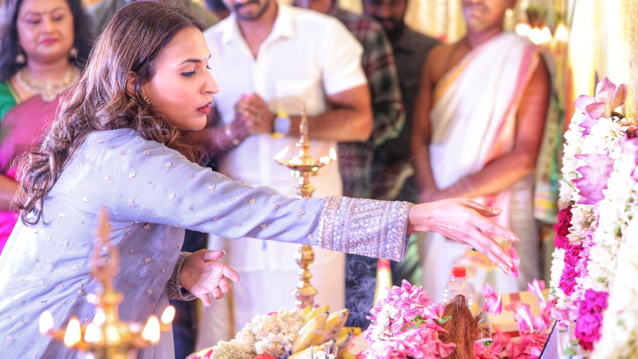 The pooja for Aishwarya Rajinikanth's upcoming film was held at a star hotel in Chennai on November 5. Credit: Special Arrangement