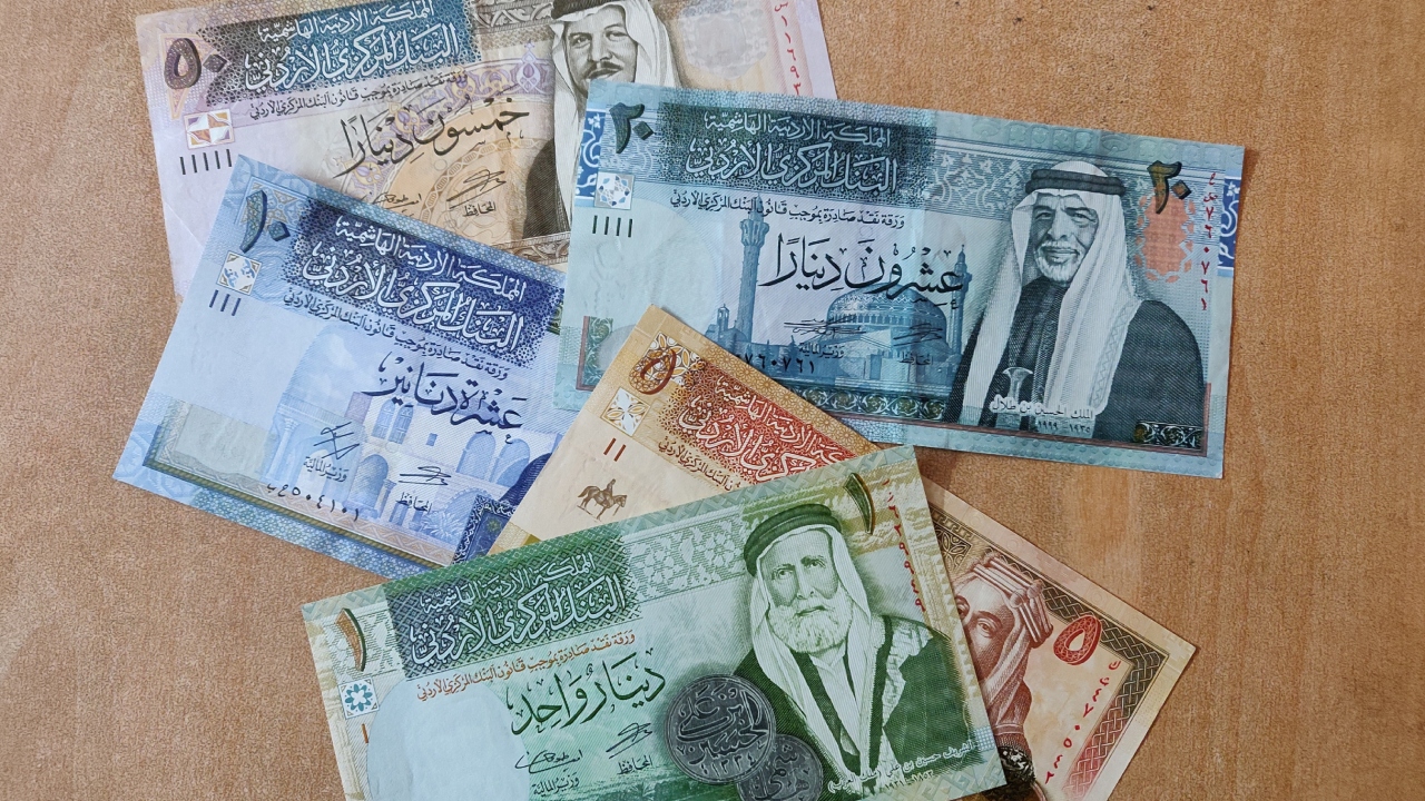 04 | Jordanian Dinar - 1 JOB = 115.09 INR. Credit: Pexels/Currency Universe