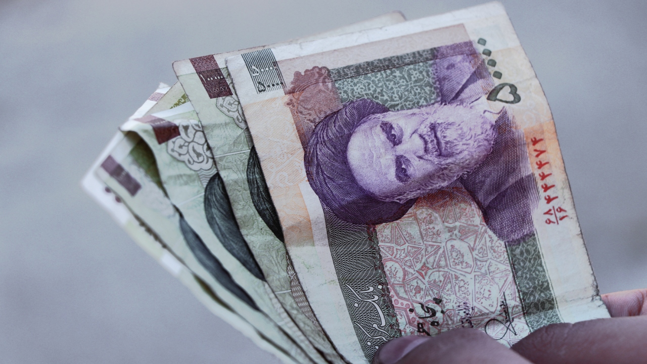 03 | Omani Rial - 1 OMP = 212.24 INR. Credit: Pexels/Amir Ghoorchiani