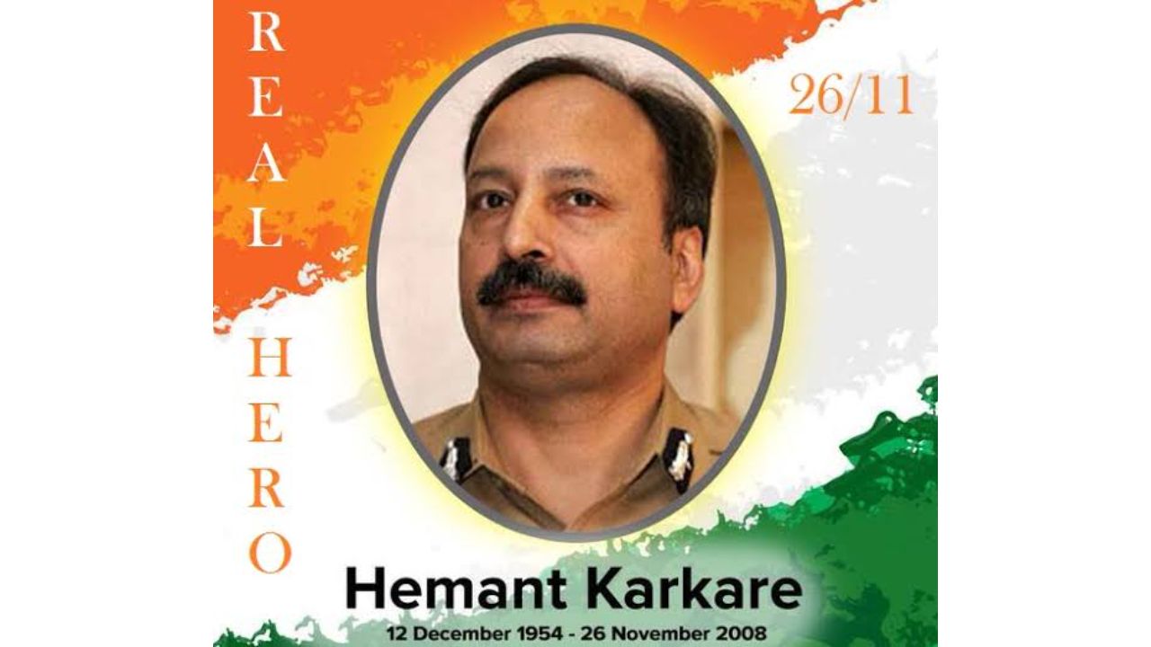 Anti-Terrorism Squad (ATS) chief Hemant Karkare led from the front and walled Mumbai until terrorists Kasab and Ismail opened fire outside the Cama Hospital killing him. In 2009, he was posthumously given the Ashoka Chakra, India's highest peacetime gallantry decoration. Credit: DH Pool Photo