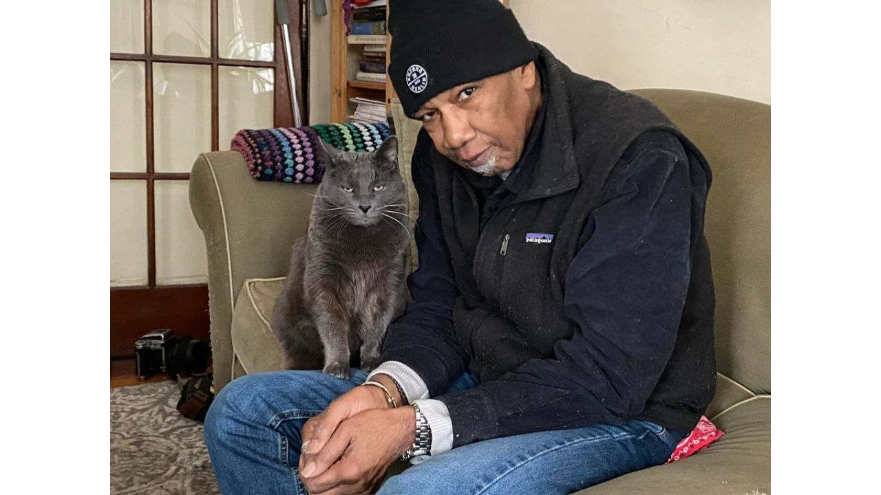 Those who spend a lot of time together start to look alike over time. Credit: Twitter/@LorenzoTheCat