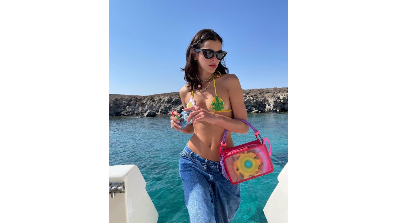 Actress Bruna Marquezine is a known face in Brazil and is in a relationship with star player Neymar. Reportedly, the two met in Rio Carnival in 2012 for the first time. Credit: Instagram/@brunamarquezine