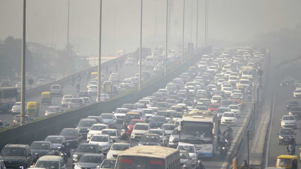 Haryana: Fog causes vehicle pileup; CISF inspector among two dead