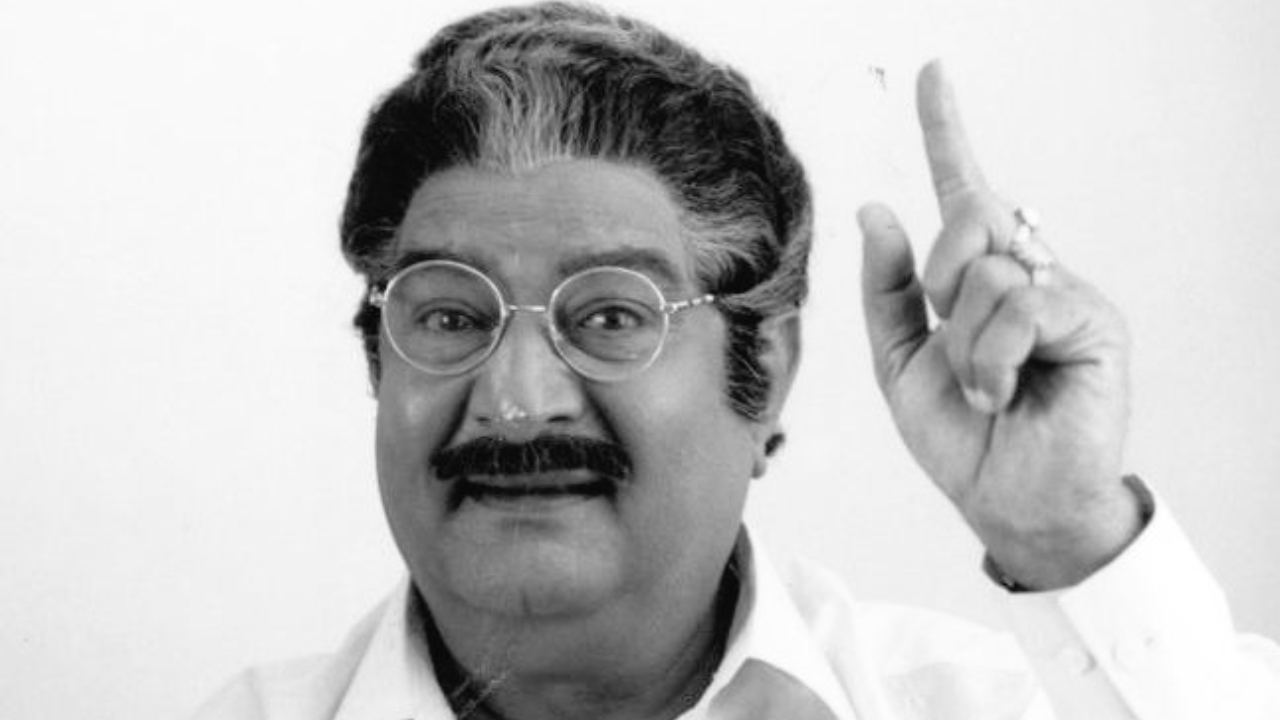 Veteran Telugu actor Kaikala Satyanarayana passed away on December 23 at his Filmnagar residence. He was 87. Fondly known as Navarasa Natana Sarvabhouma, Kaikala has starred in more than 770 films and has worked with over 200 directors. Credit: Twitter/@Sai_Eveready