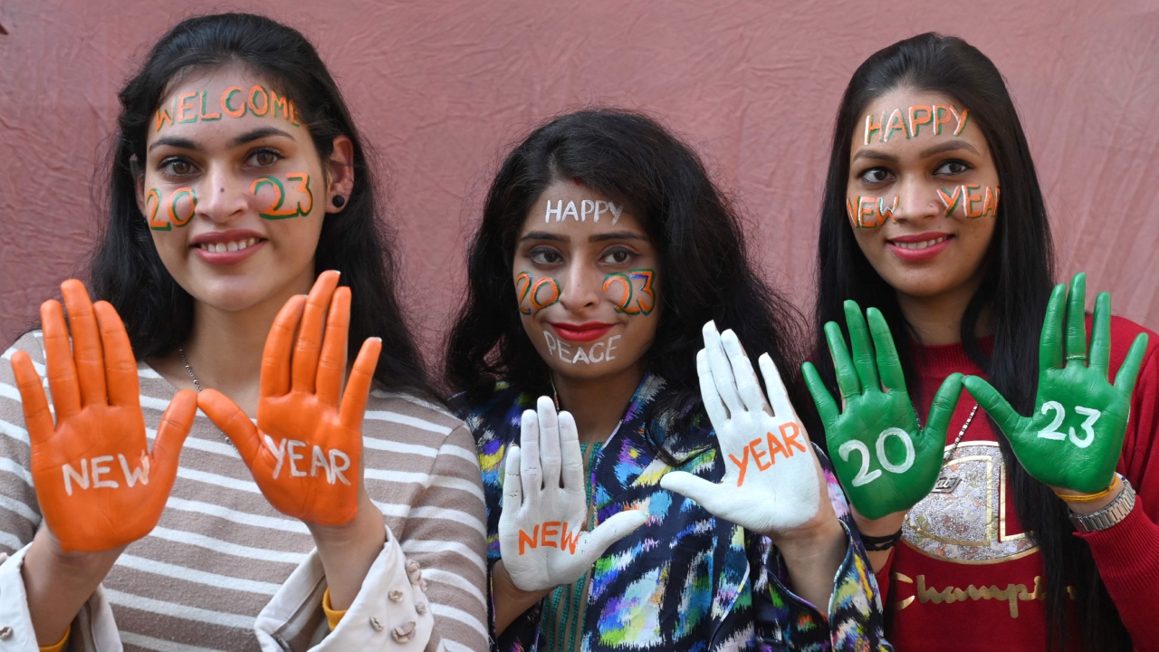 In India and Sri Lanka, celebrations will take place to welcome the New Year from 06:30 pm GMT on December 31. Credit: AFP Photo