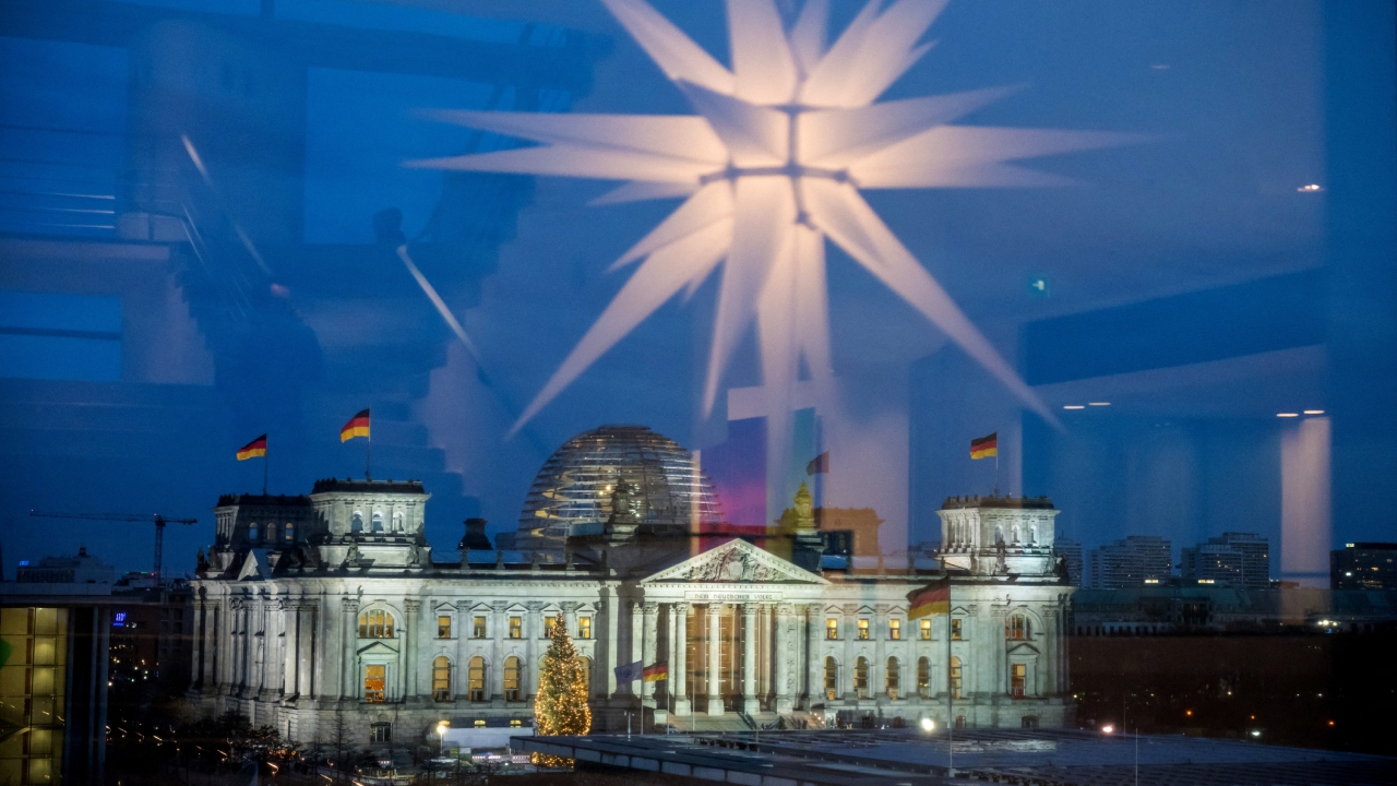 Places like Germany, France, Italy, Algeria, Belgium, and Spain will usher in 2023 from December 31, starting at 11:00 pm GMT. Credit: Reuters Photo