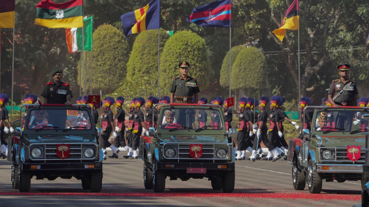 Param Vir Chakra awardee Subedar Major Sanjay Kumar (left) during the 75th Army Day celebrations at Govinda Swamy Parade Ground in Bengaluru. Credit: PTI Photo
