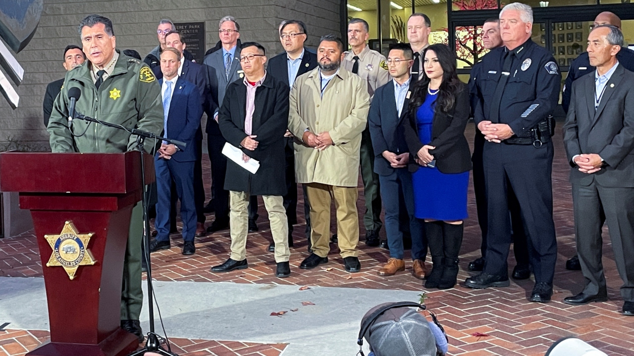 Officers heard one shot as they approached the van and discovered that the suspect had shot himself, Los Angeles County Sheriff Robert Luna said. Credit: Reuters Photo
