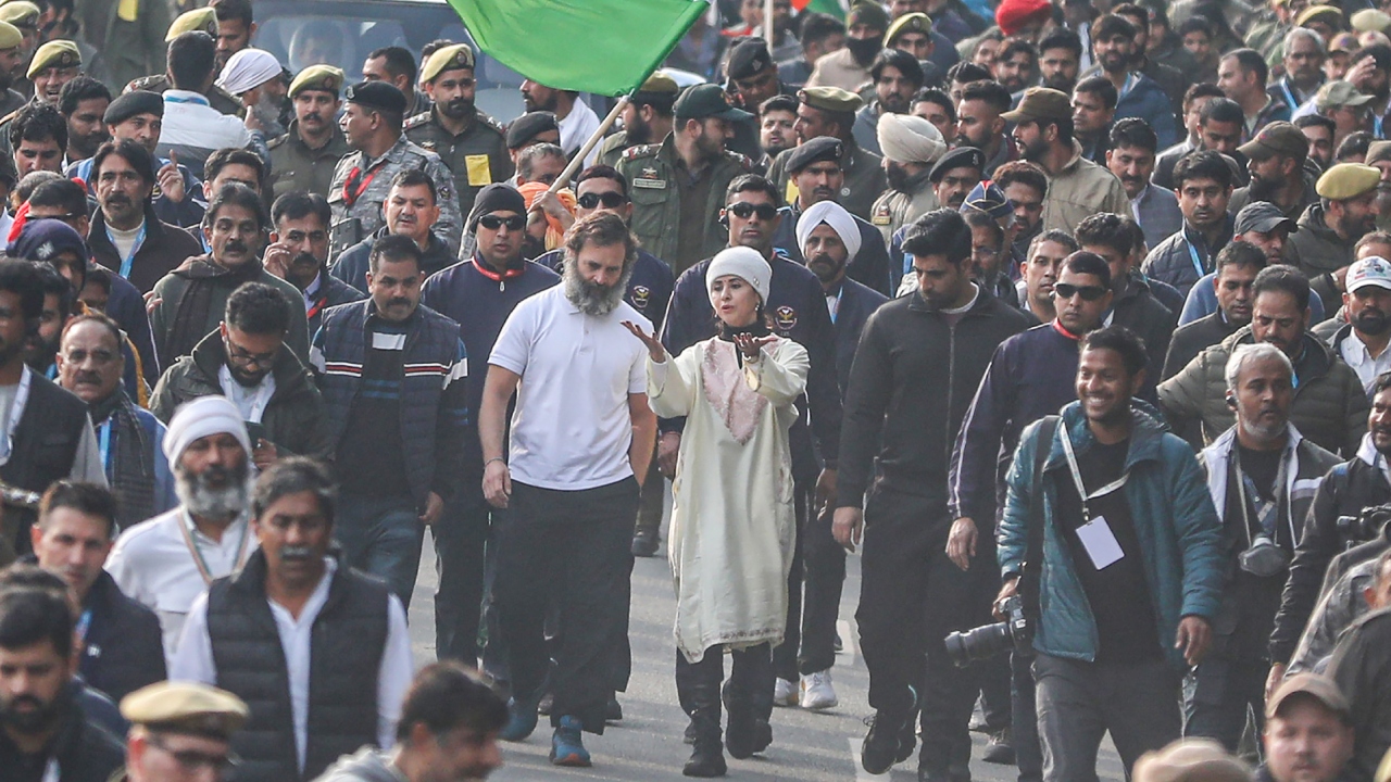 'When stars join, the journey becomes brighter,' the grand old party tweeted in Hindi. Credit: PTI Photo