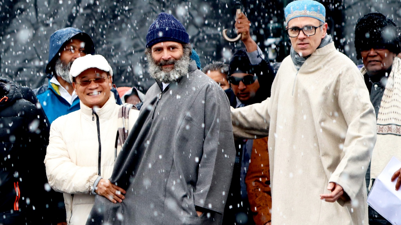 Congress leader Rahul Gandhi with Omar Abdullah at the last leg of Bharat Jodo Yatra in Kashmir. Credit: PTI Photo