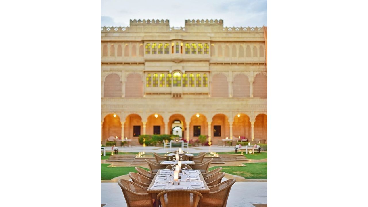 The hotel which has witnessed several big fat weddings is a dream destination for many and is one of the most famous tourist destinations of India. Credit: Instagram/@suryagarh