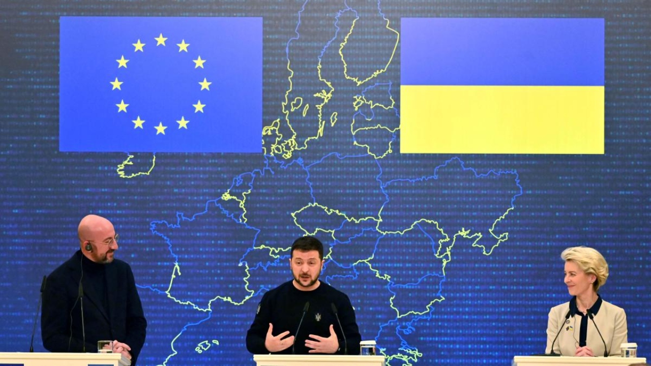 Ukrainian President Volodymyr Zelensky (C), European Council President Charles Michel and European Commission President European Commission Ursula von der Leyen (R) give a joint press conference during an EU-Ukraine summit in Kyiv. Credit: AFP Photo