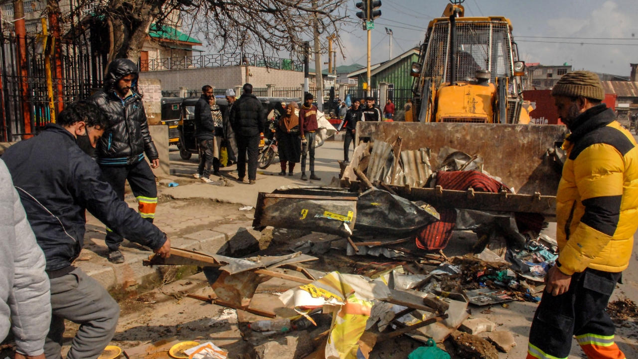 Clearing encroachments: Border integrity or demographic fear? 