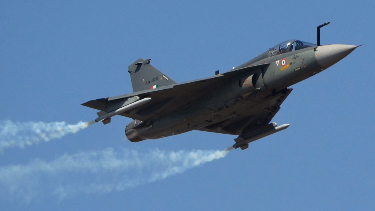 Tejas aircraft displays a manoeuvre during the inauguration of Aero India 2023, at Yelahanka air base in Bengaluru. Credit: PTI Photo