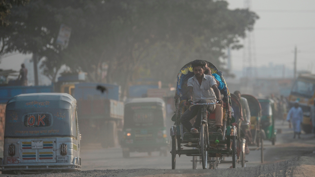 Rank 3 | Dhaka, Bangladesh (84.73 µg/m3). Credit: AFP Photo