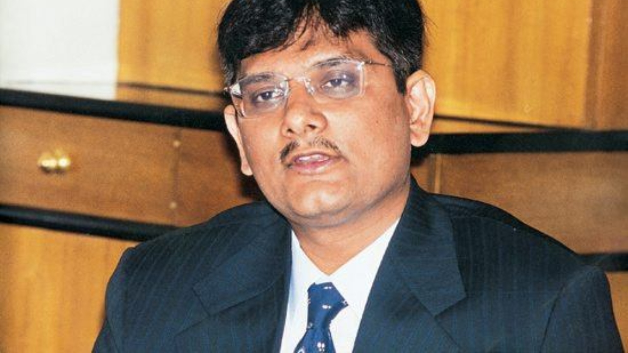 In April 2001, the third JPC was formed to probe the Ketan Parekh share market scam. Senior BJP member Lt Gen Prakash Mani Tripathi (retd) was named the chairman. Credit: In April 2001, the third JPC was formed to probe the Ketan Parekh share market scam. Senior BJP member Lt Gen Prakash Mani Tripathi (retd) was named the chairman. Credit: Special arrangement
