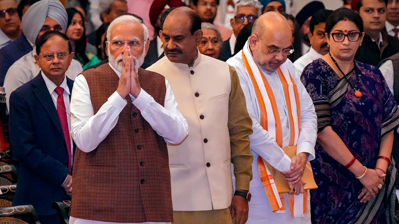 Prime Minister Narendra Modi with Lok Sabha Speaker Om Birla, Union Home Minister Amit Shah and Union Minister Smriti Irani during Padma Awards 2023 ceremony at Rashtrapati Bhawan, in New Delhi. Credit: PTI Photo
