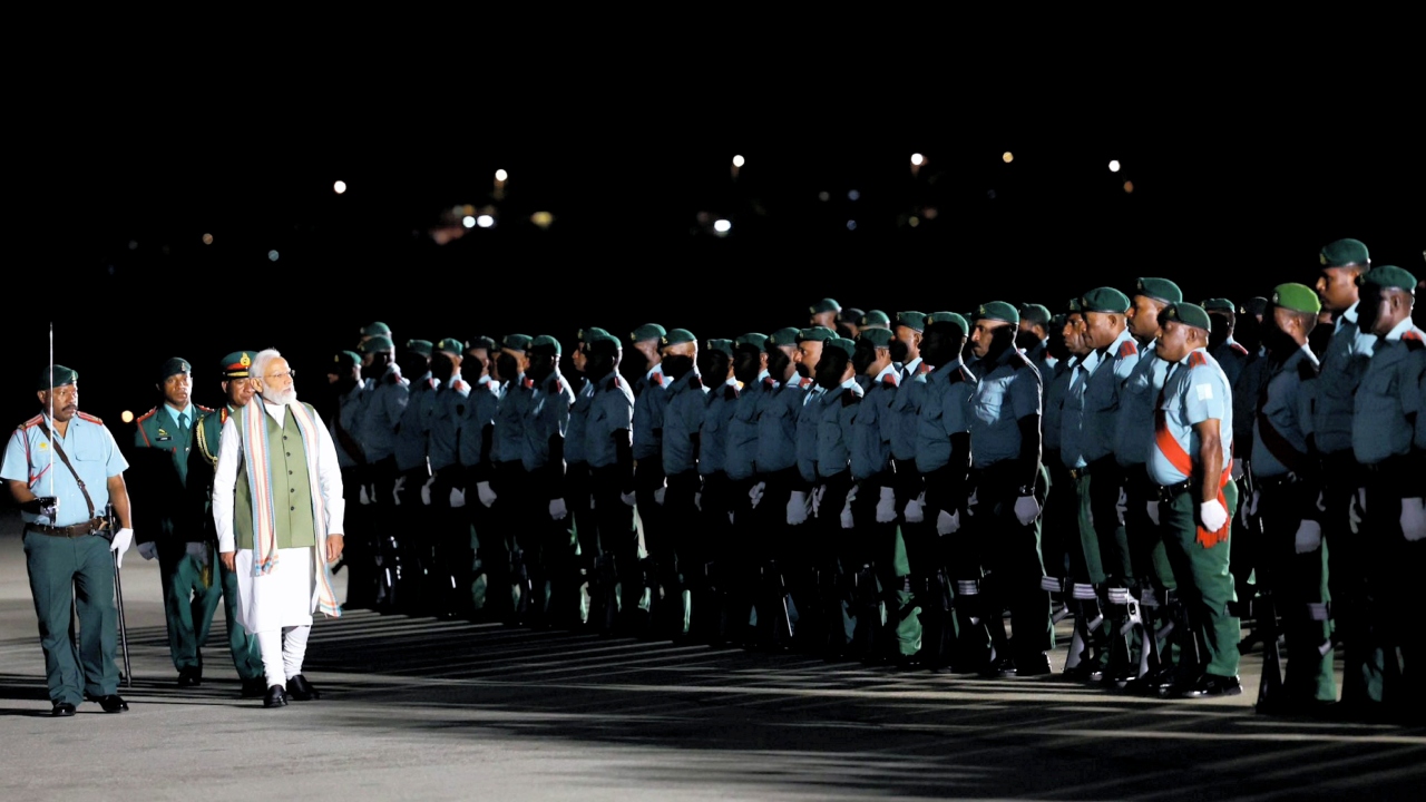 Upon his arrival in Port Moresby, PM Modi was accorded welcome in an exceptional gesture. Credit: Twitter/@narendramodi
