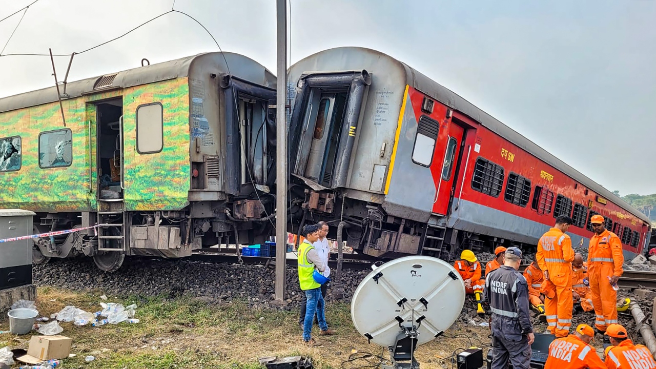 Some 200 ambulances, 50 buses and 45 mobile health units have been working at the accident site. 1,200 personnel to rush the injured to hospitals. Credit: PTI Photo