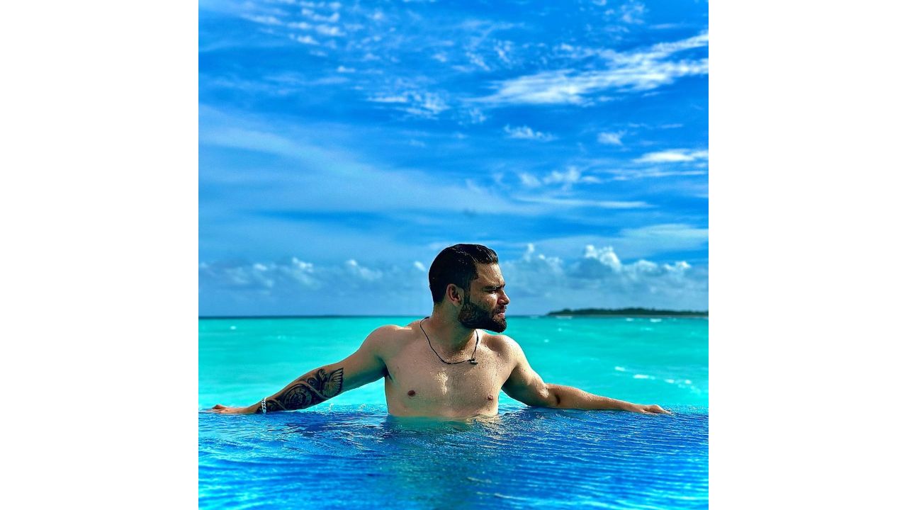 Cricketer Rinku Singh treated his fans with pictures of him from his exotic trip in the Maldives. Credit: Instagram/@rinkukumar12