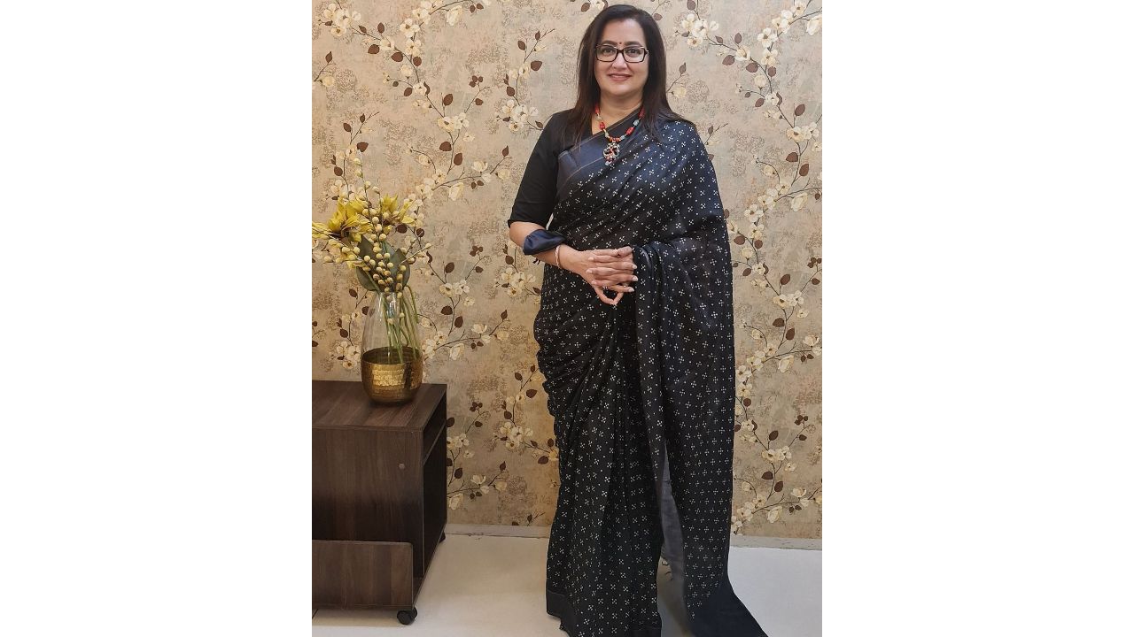 Sumalatha Ambareesh: Sumalatha is a reputed name in the Indian film industry and is known for her amazing work in Kannada cinema. After the demise of her husband, Ambareesh, she entered politics and contested the 2019 Lok Sabha elections as an independent candidate from the Mandya constituency. She emerged victorious defeating the candidate supported by the dominant regional party. Credit: Instagram/@sumalathaamarnath