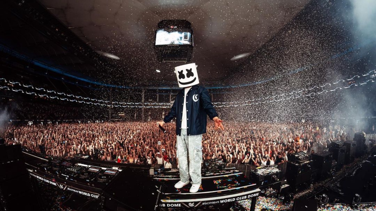 American music producer and DJ named Marshmallow is famous worldwide. He is always seen wearing a full-head marshmallow-shaped helmet, hiding his face which helps him to create a sense of mystery. Credit: Instagram/@marshmello