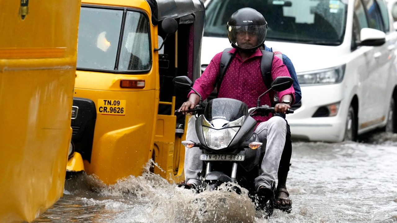 With the city witnessing heavy downpours, authorities decided to declare a holiday for schools and colleges. Credit: PTI Photo