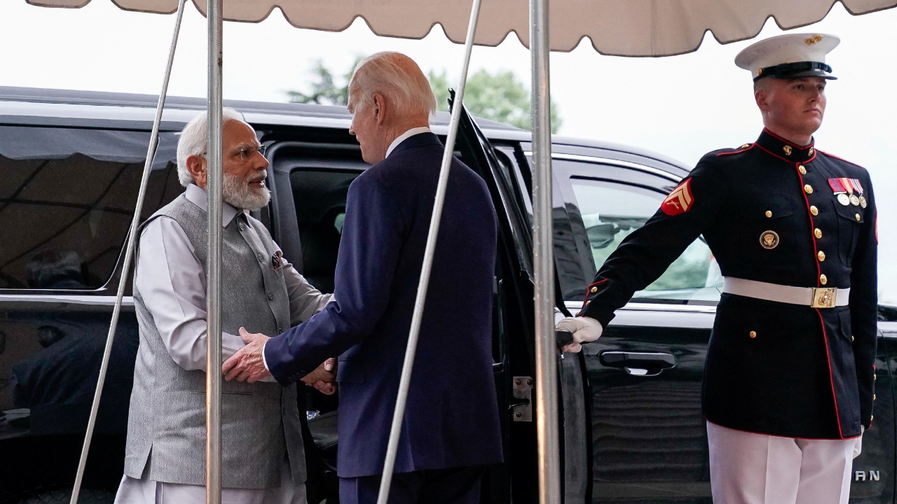 US President Joe Biden welcomes Prime Minister Narendra Modi to the White House in Washington for an intimate dinner. Credit: Reuters Photo