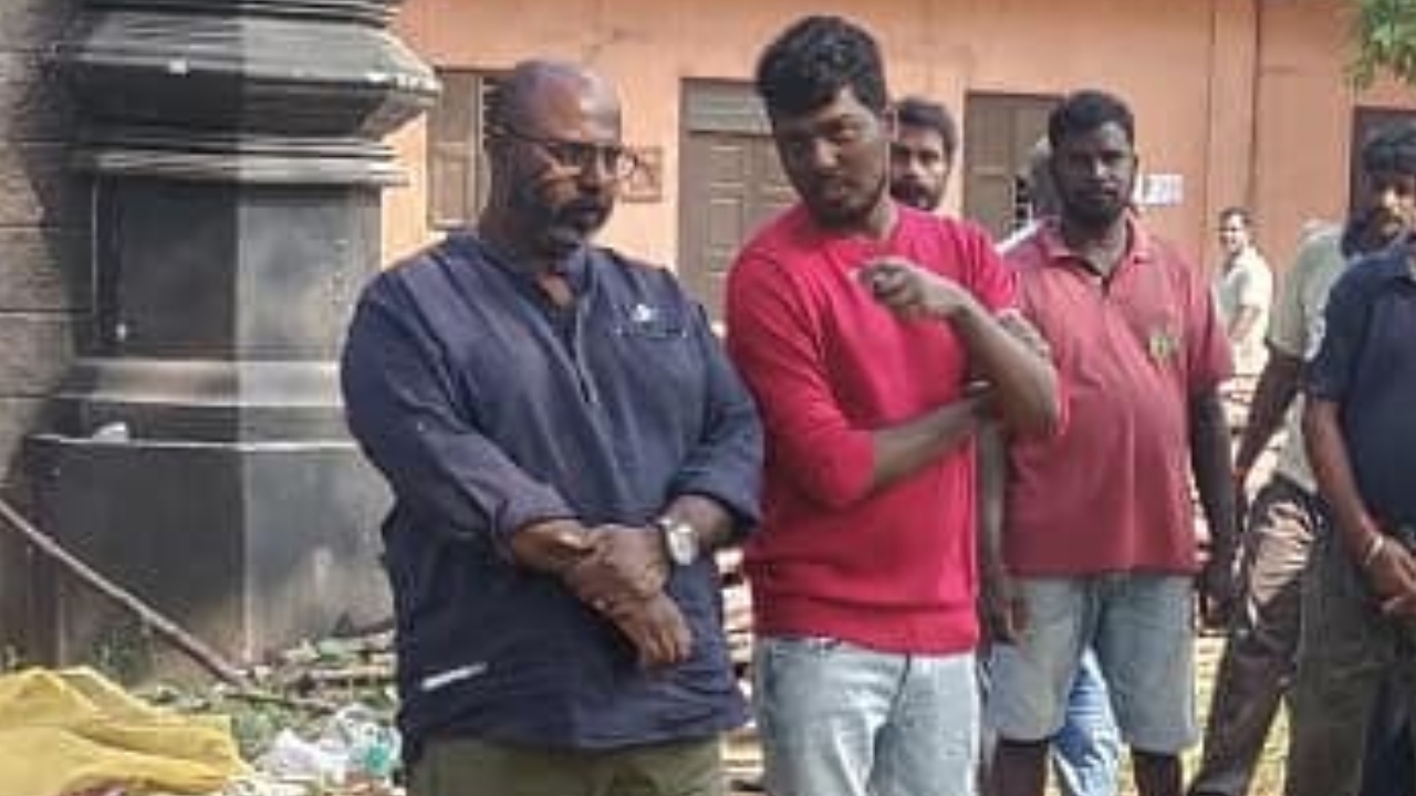 Muthuraj Thangavel | The spectacular sets in SRK's 'Jawan' is the vision of Muthuraj Thangavel. He is the man behind the movie's grandeur and mesmerising look. Credit: Instagram/@muthurajthangavel