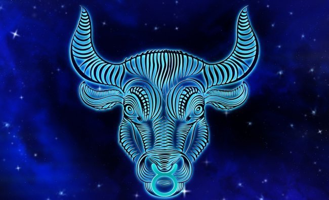TAURUS:  (Apr 21 - May 21): You may find new avenues opening up which will prove highly beneficial for you. Your high energy levels will keep you occupied with meetings, projects, chores and social outings. Watch out for petty, jealous people who may try to sabotage your good work or try to put you down. Colour: Green, Number: 5