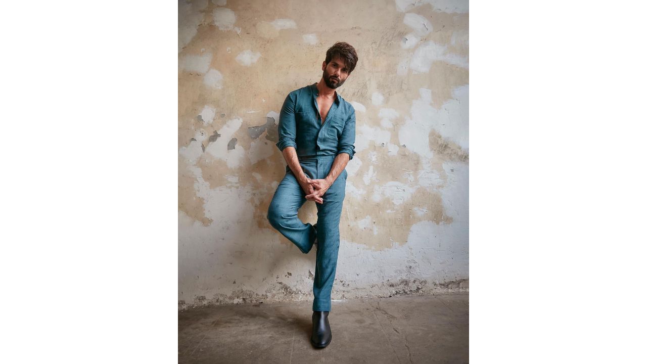 Shahid Kapoor set temperatures soaring as he posed in a tantalising teal co-ord set. Embodying effortless style and undeniable charisma, he exuded an aura of irresistible magnetism. With impeccable tailoring and attention to detail, Shahid effortlessly showcased his fashion prowess, leaving onlookers captivated by his undeniable appeal. Credit: Instagram/@shahidkapoor