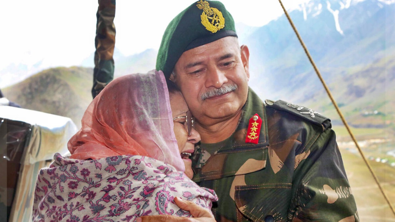 General Officer Commanding-in-Chief Northern Command of Army Lt General Upendra Dwivedi during a briefing at Lamochan view point ahead of 24th Kargil Vijay Diwas celebration at Drass, in Kargil, Tuesday, July 25, 2023. PTI Photo