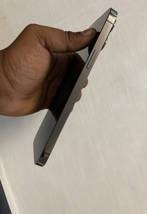 Apple iPhone 13 Pro Max. Credit: DH Photo/KVN Rohit