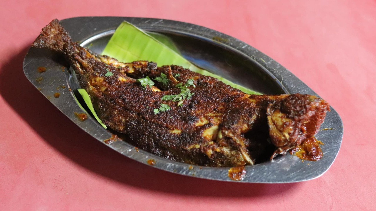 Special tawa fry with fish varieties like anjal, seer, pomfret and banguda instantly are a massive hit. Credit: Deepa Shri Rajan