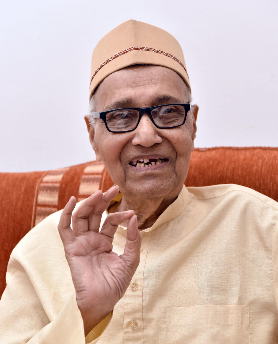 Poet Channaveera Kanavi. -Photo by Savitha. B R