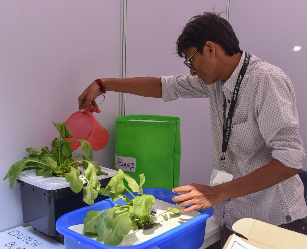 Startup students exhibit their invention at Jagriti Yatra programme organised by Jagriti Enterprise Mela at St Joseph College in Bengaluru on Thursday. Photo by S K Dinesh