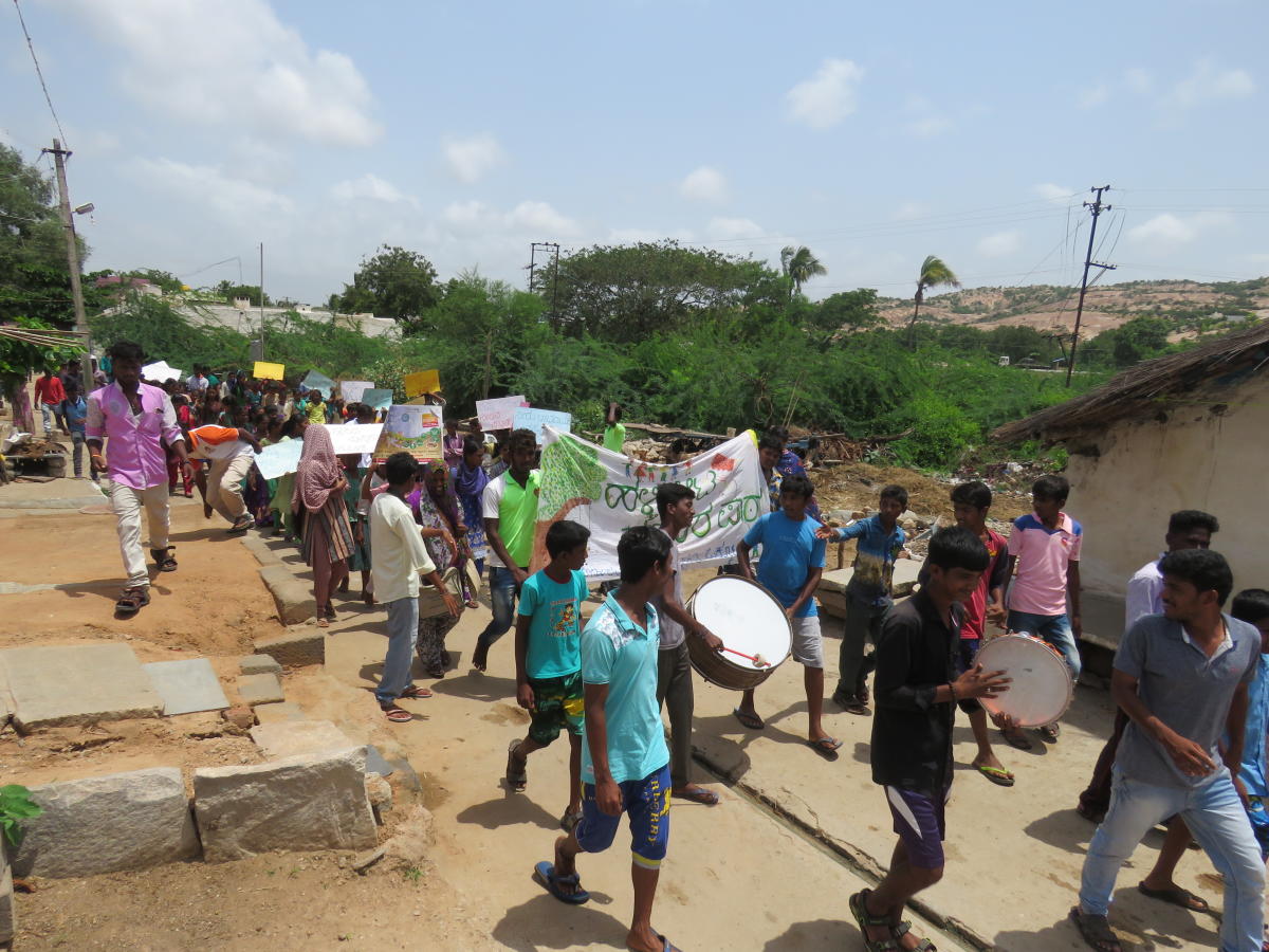 PARTICIPATORY: The members of Yuvadhwani Federation in Hospet taluk create awareness about various issues and government programmes through discourse, festivals, film screening, songs, street plays and jathas.