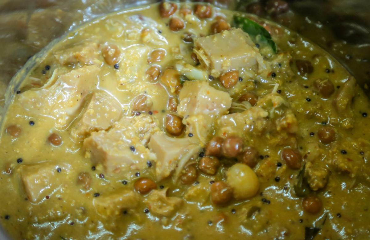 Scrumptious Chane Ghashi. Photos by Kusum catering services