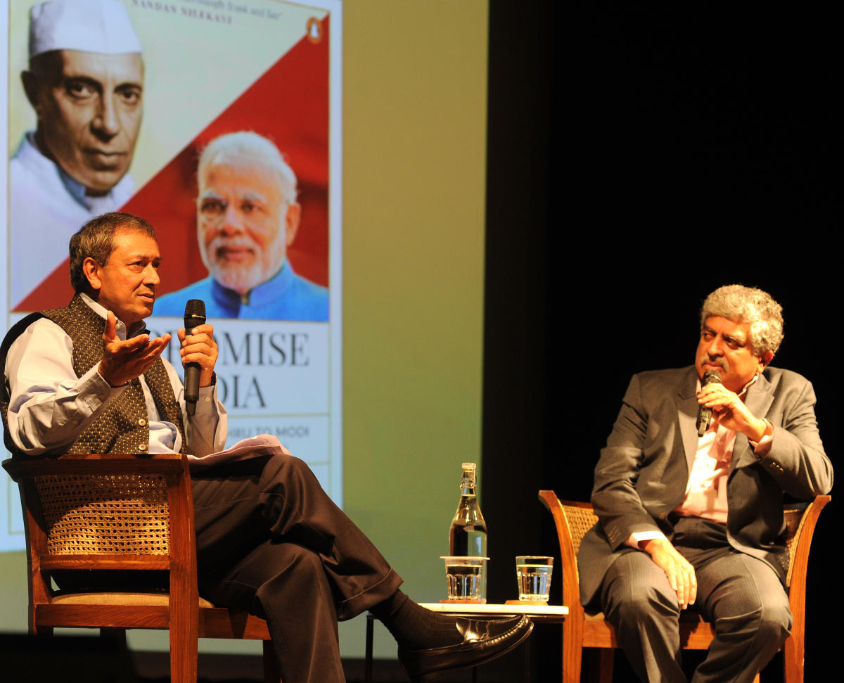 Former diplomat Jaimini Bhagwati in conversation with Infosys non-executive chairman Nandan Nilekani on Tuesday. DH photo/Pushkar V
